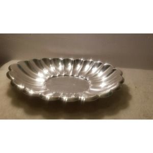 Vintage 1930 Sheffield's Scalloped Silver Plate